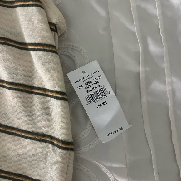 AE Tank Top - Picture 4 of 4